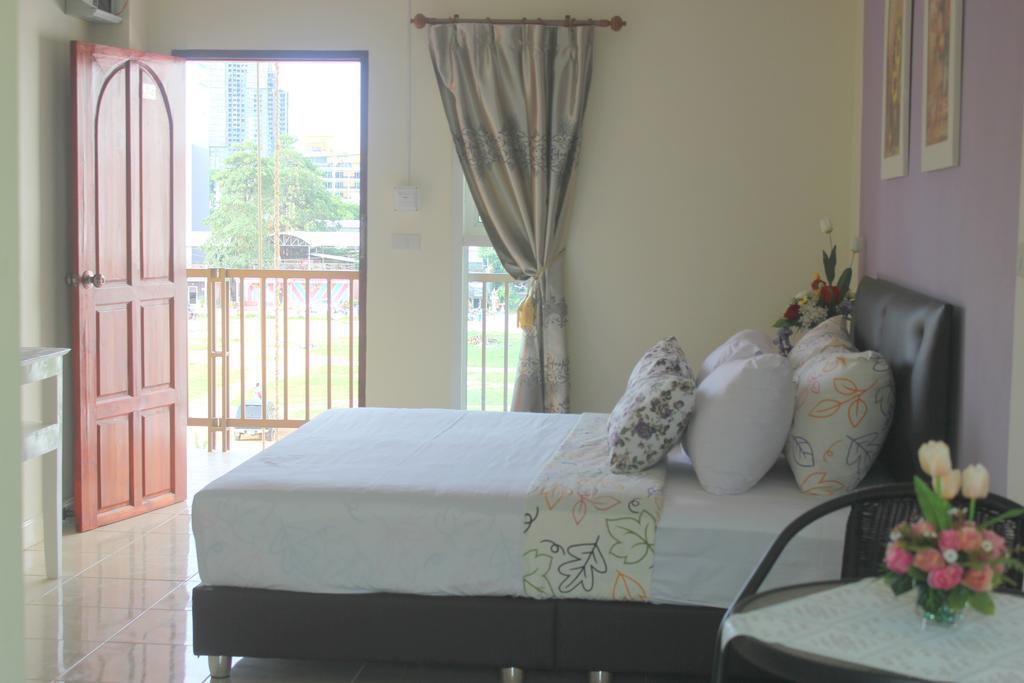 The Moonlight Place Bang Lamung Δωμάτιο φωτογραφία