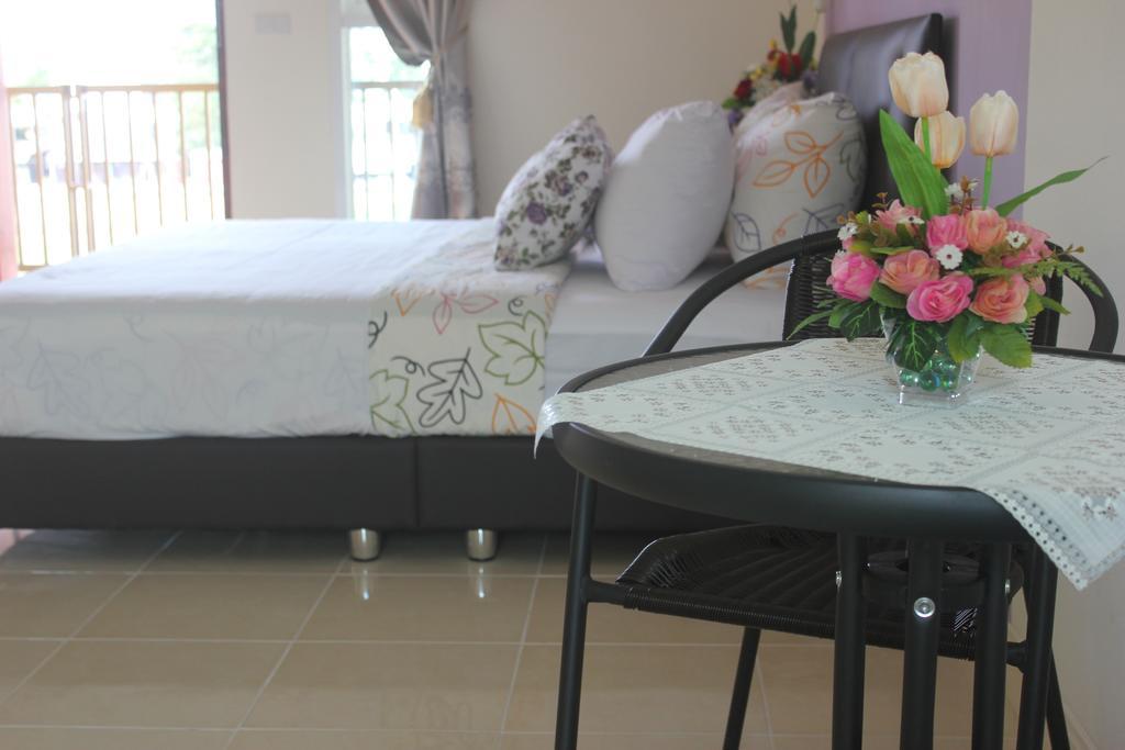 The Moonlight Place Bang Lamung Δωμάτιο φωτογραφία